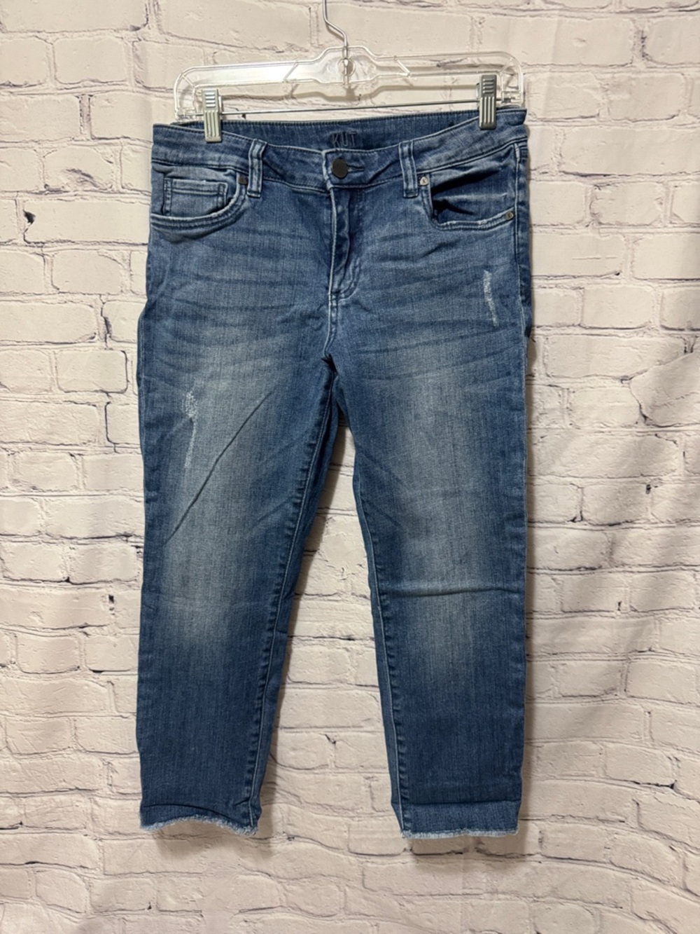 KUT from the Kloth Classic Mid Wash Women’s Jeans cropped slight distress - Picture 6 of 11